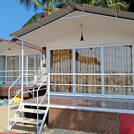 Riya Cottages And Beach Huts อากอนดา ภายนอก รูปภาพ