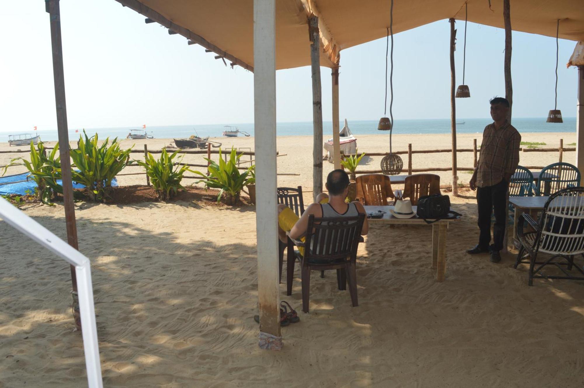 Riya Cottages And Beach Huts อากอนดา ภายนอก รูปภาพ