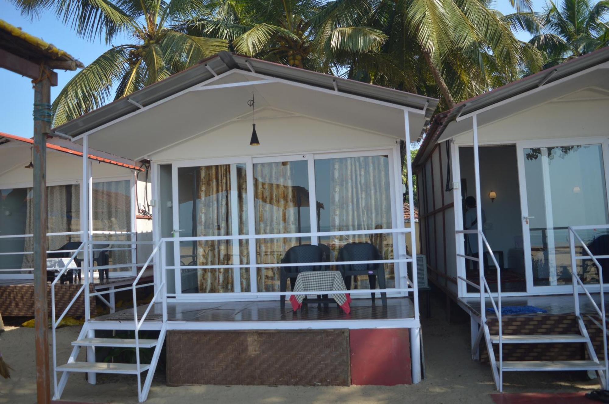 Riya Cottages And Beach Huts อากอนดา ภายนอก รูปภาพ